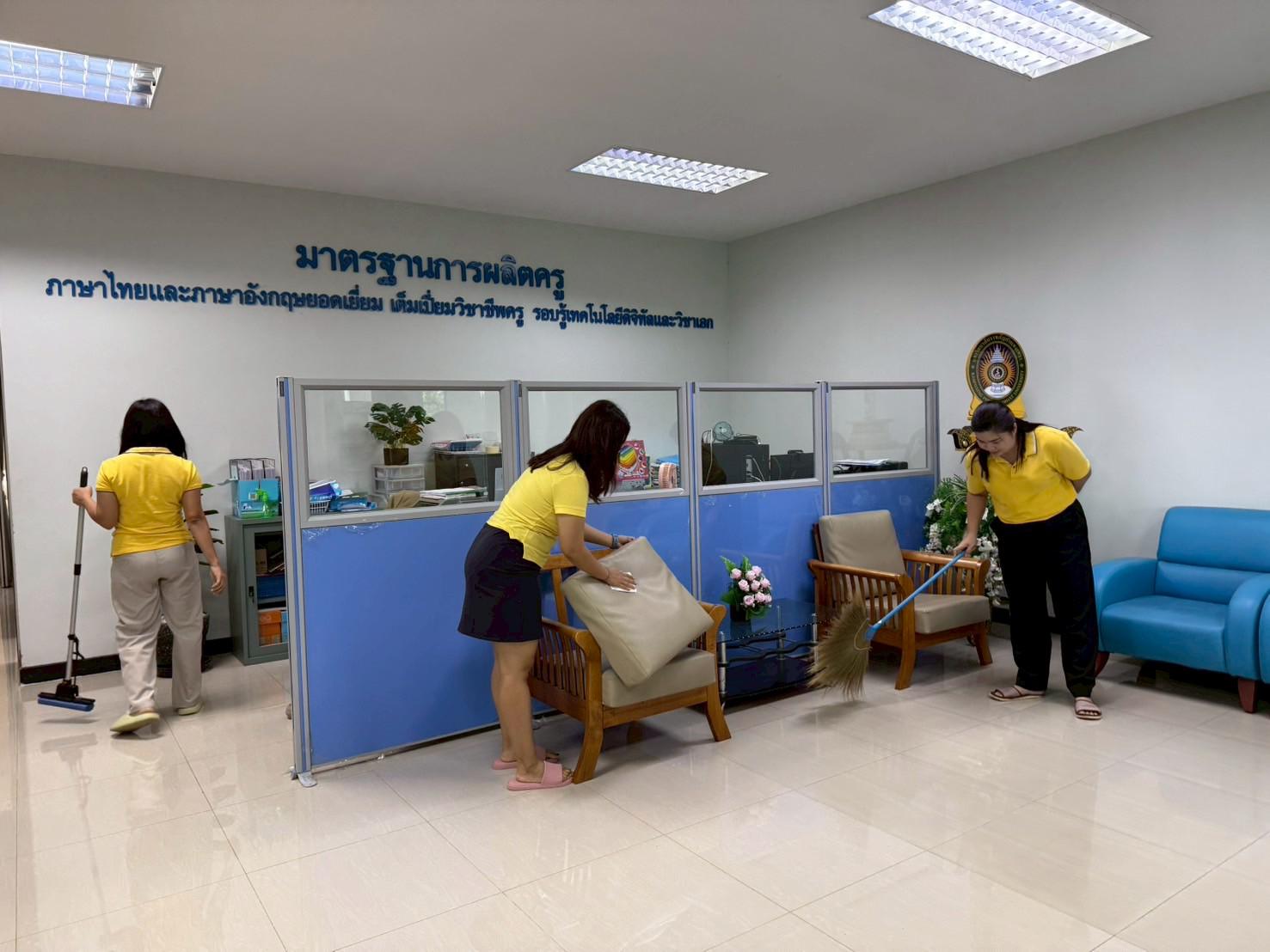 60. กิจกรรมจิตอาสาบำเพ็ญสาธารณะประโยชน์ Big Cleaning Day